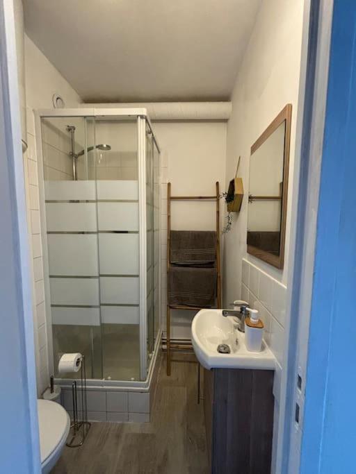 First Apartment Bourges Bagian luar foto